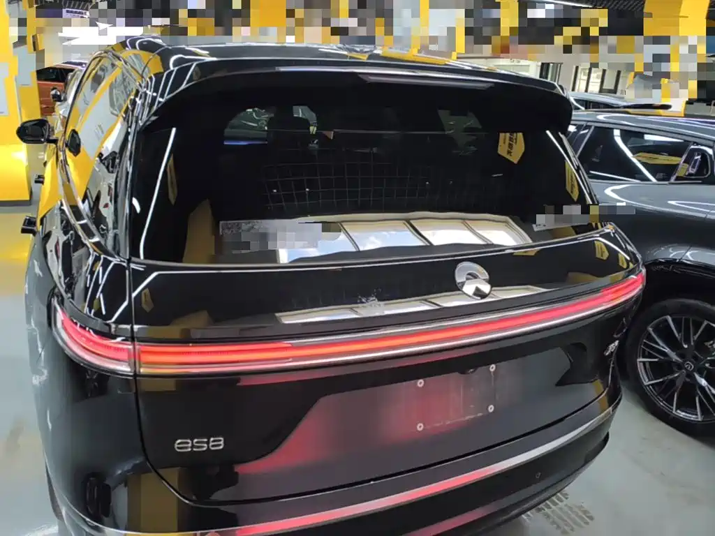NIO ES8 2025 2025 Model 6-Seat Executive Luxury Edition
