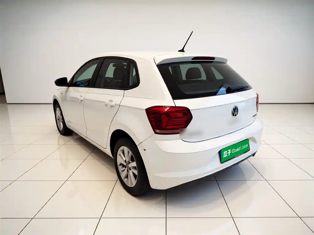 Volkswagen Polo 2023 Facelift Plus 1.5L Auto Joyful Living Edition фото 5
