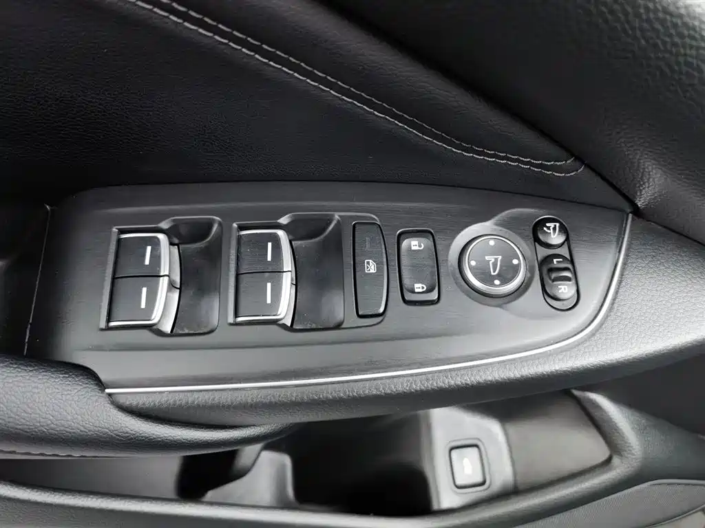 Honda Accord 2022 260TURBO Luxury Edition фото 9