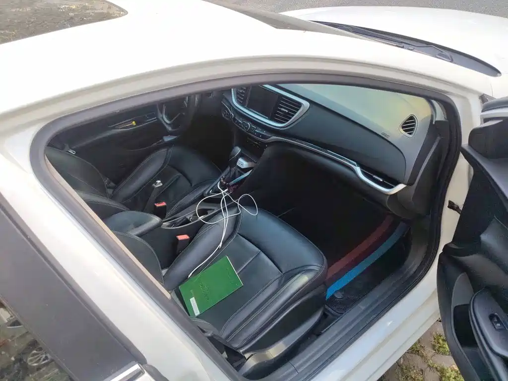 Фото 20 - Buick Excelle