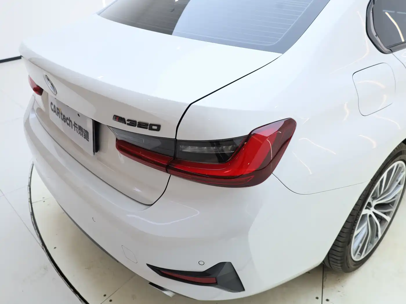 BMW 3 Series 2022 320i Sport Package фото 11