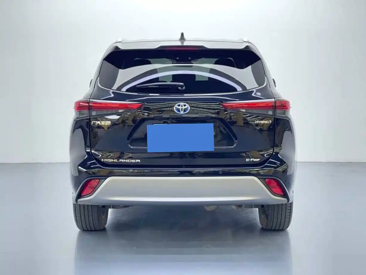 TOYOTA HIGHLANDER