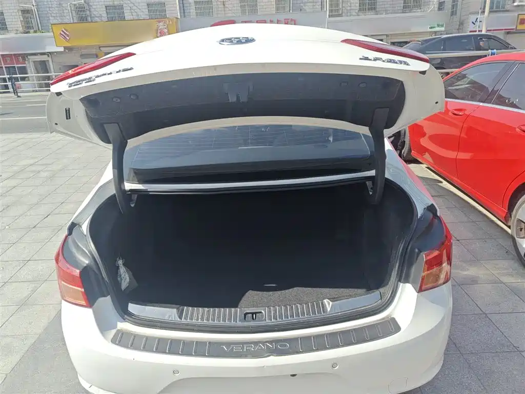 Buick Verano 2017 Sedan 15S Automatic Progressive фото 14