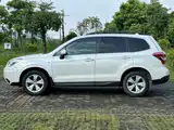 Photo 4 - Subaru Forester