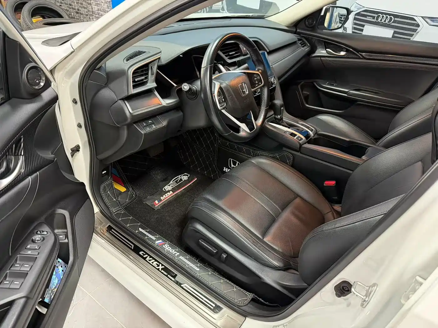 Фото 7 - Honda Civic