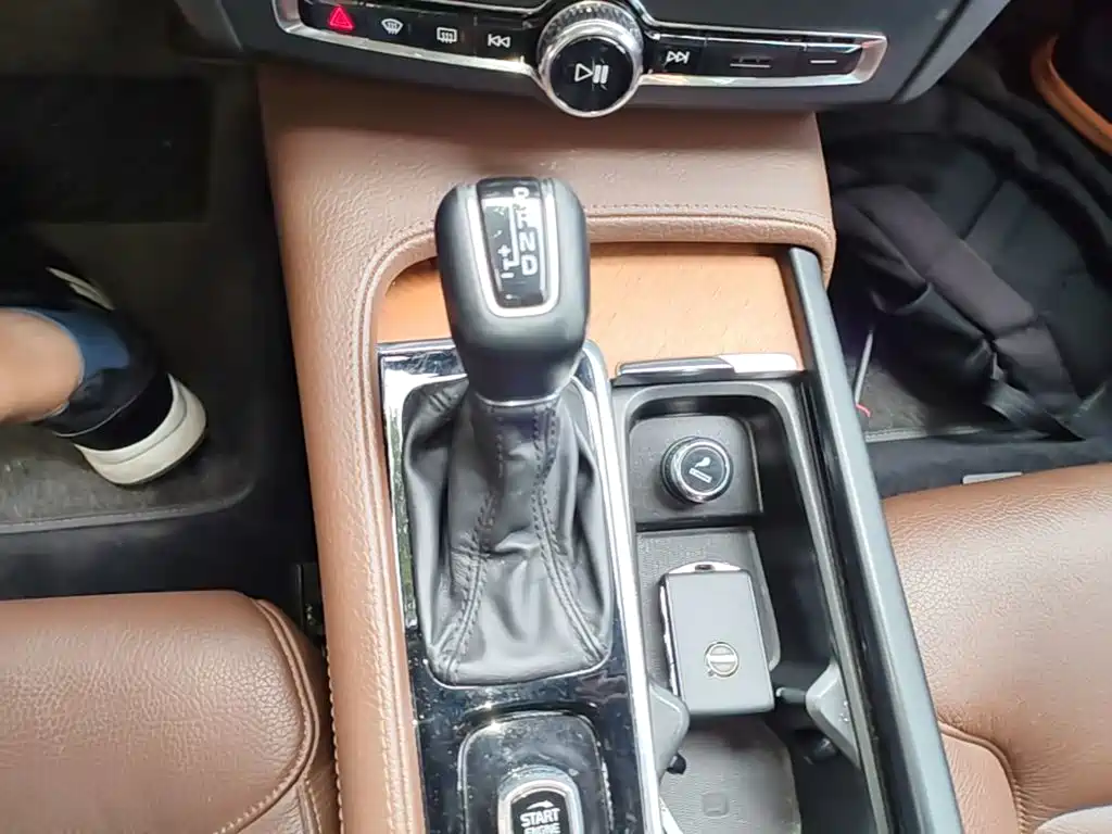 Photo 10 - Volvo S90