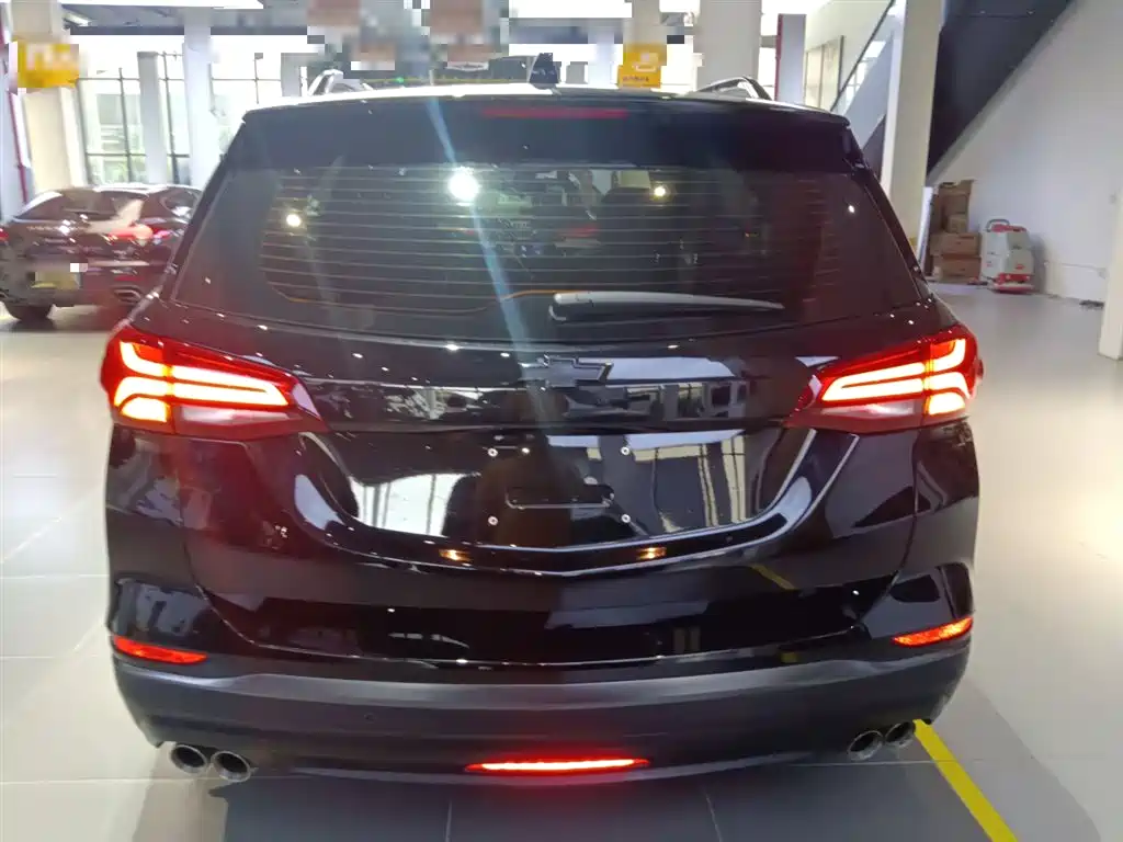 Chevrolet Equinox 2022 Mild Hybrid 550T RS 4WD Intelligent Expansion Edition фото 6
