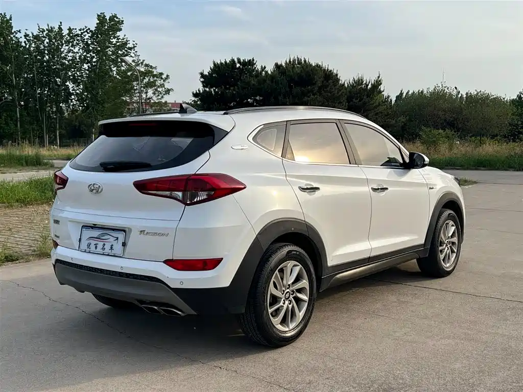Hyundai Tucson 2018 1.6T DCT 2WD 15th Anniversary Special Edition фото 6