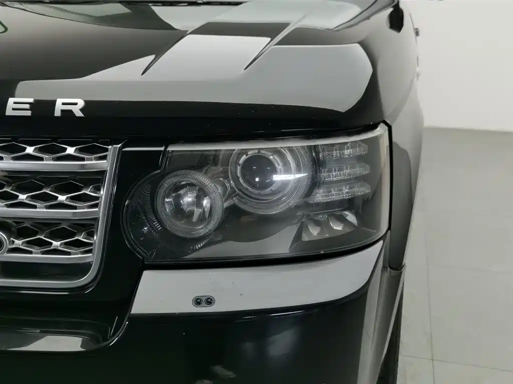 Land Rover Range Rover 2012 5.0 SC V8 фото 7