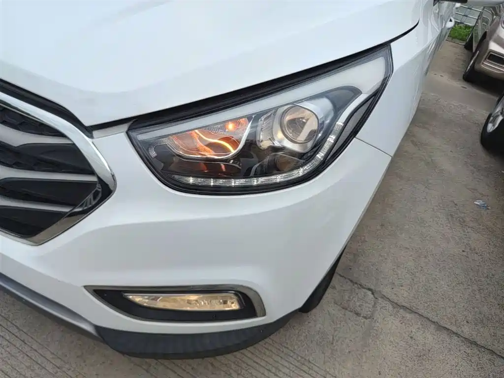 Hyundai Beijing Hyundai ix35 2015 2.0L Automatic 2WD Comfort China V фото 24