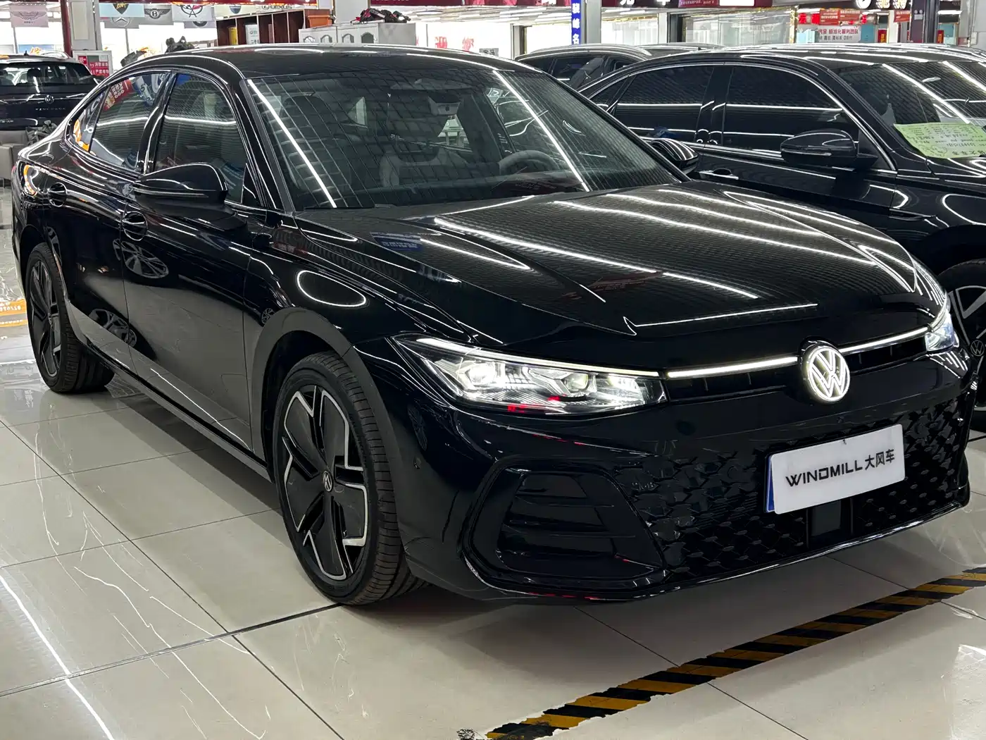 VOLKSWAGEN PASSAT