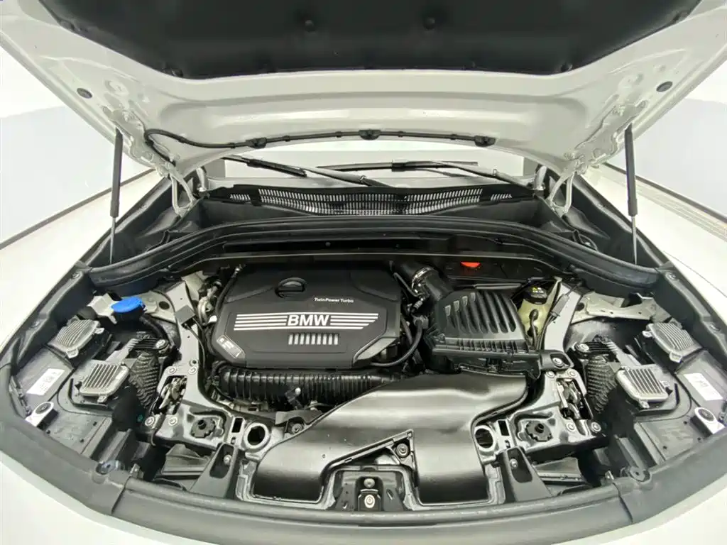BMW X2 2023 sDrive25i M Sport Shadow Edition фото 12