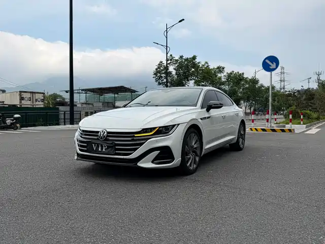 Volkswagen CC 380TSI, Сияние