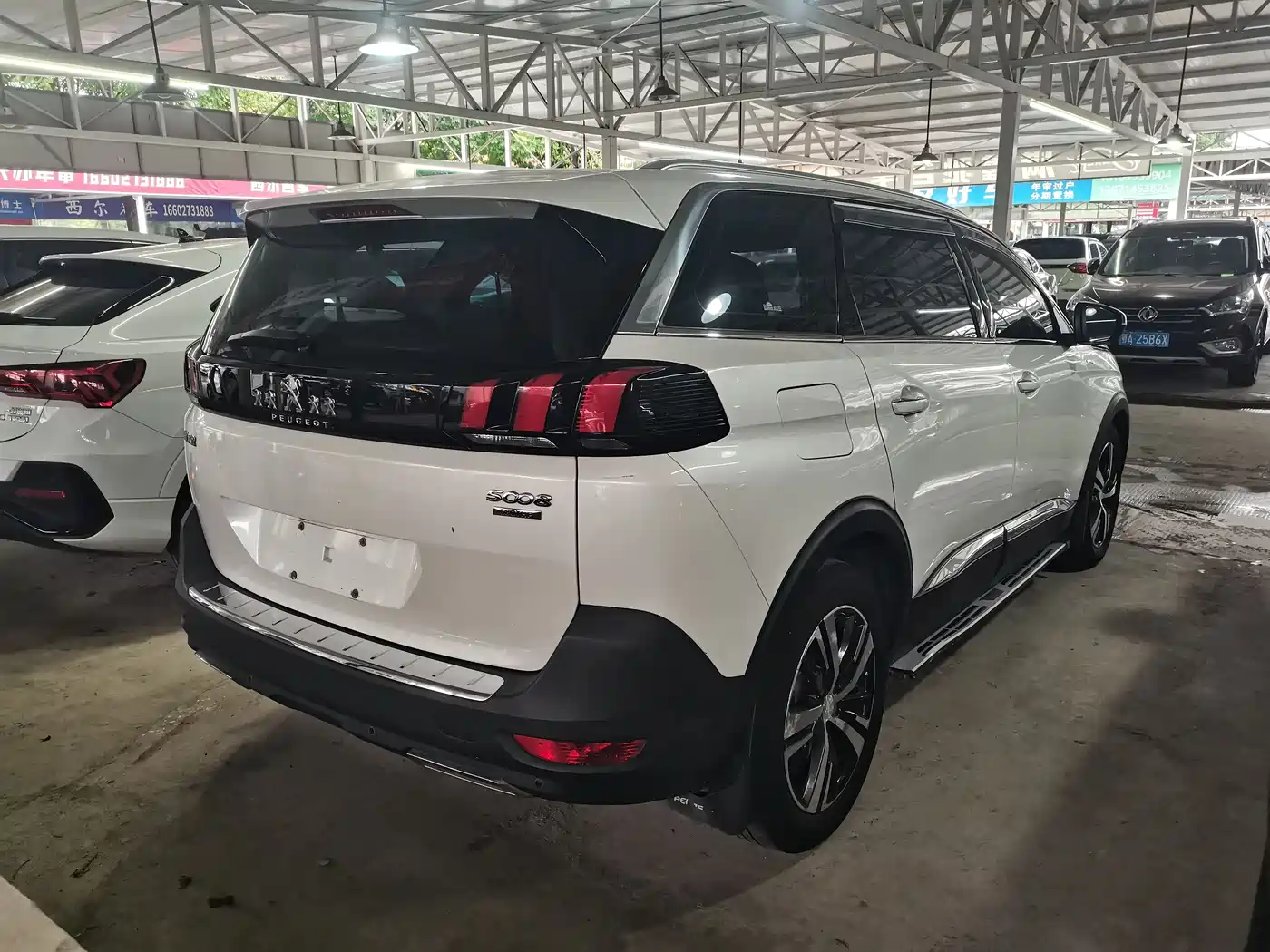 Peugeot 5008 2017 380THP 7-seat Elite Edition фото 7