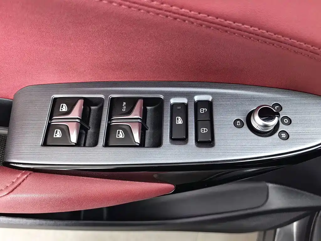 Фото 9 - Changan CS75 PLUS