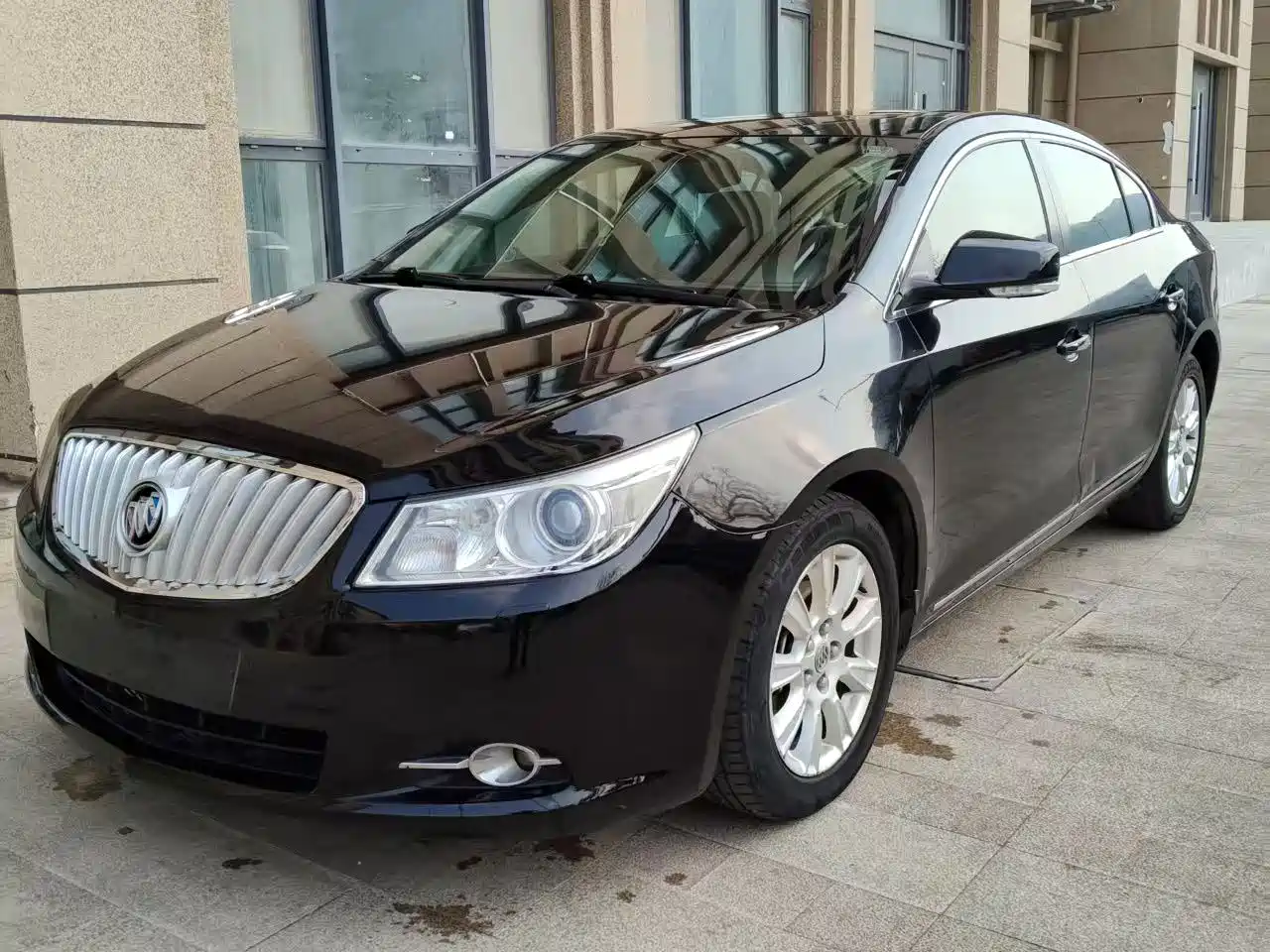 Buick LaCrosse 2012 2.4L SIDI Luxury Edition