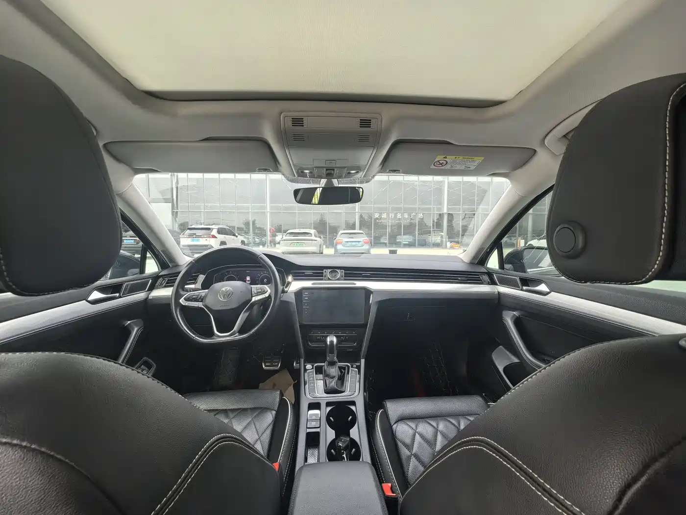 VOLKSWAGEN MAGOTAN GTE PLUG IN HYBRID