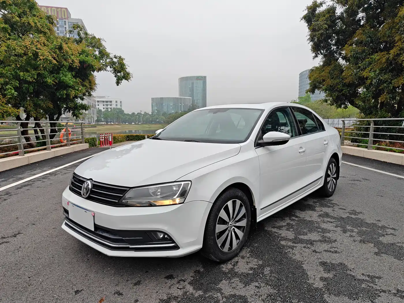 Volkswagen Sagitar 2018 1.6L Automatic Comfort