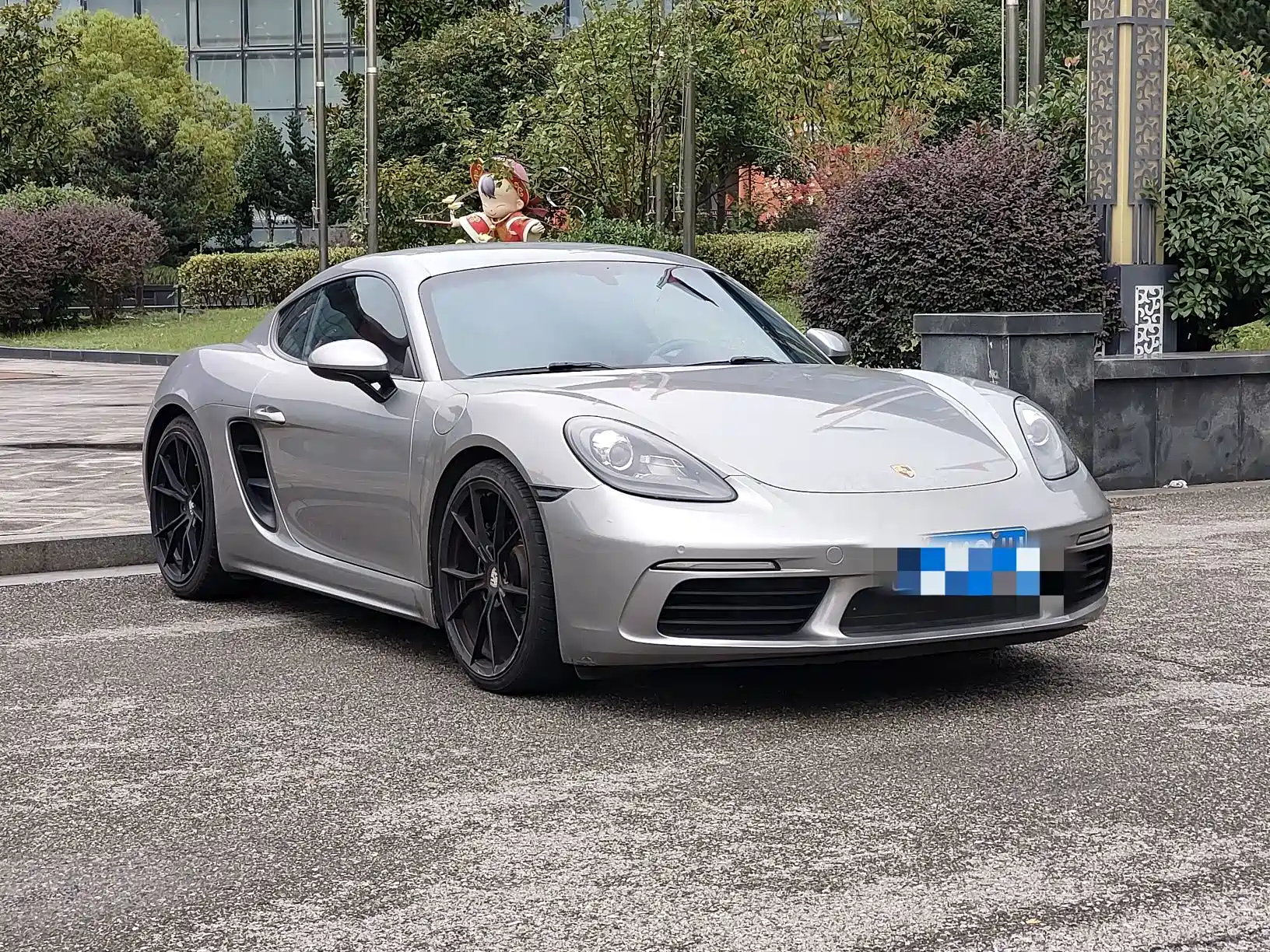 Photo 3 - Porsche 718