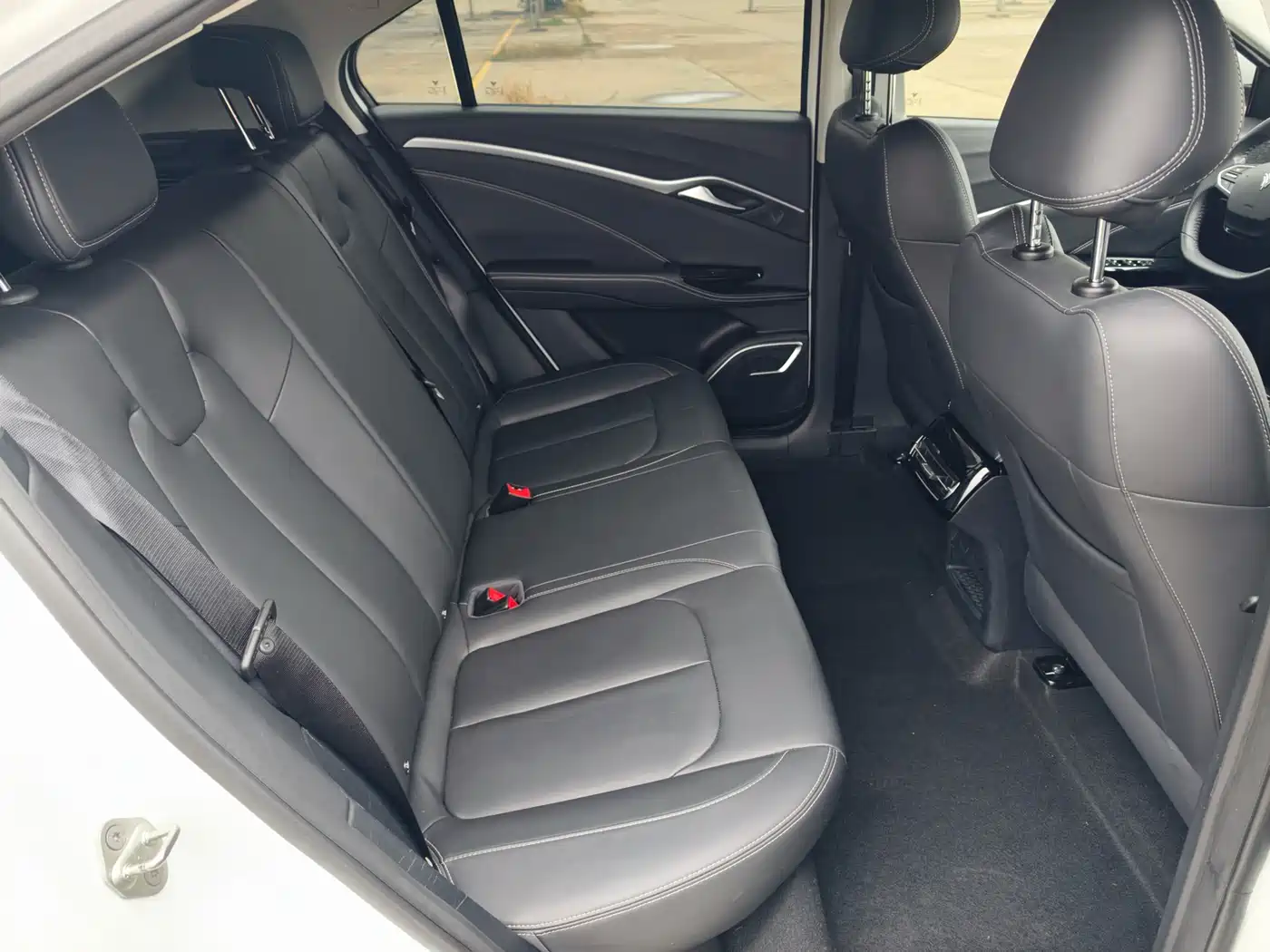 NEZHA AUTOMOBILE NEZHA U
