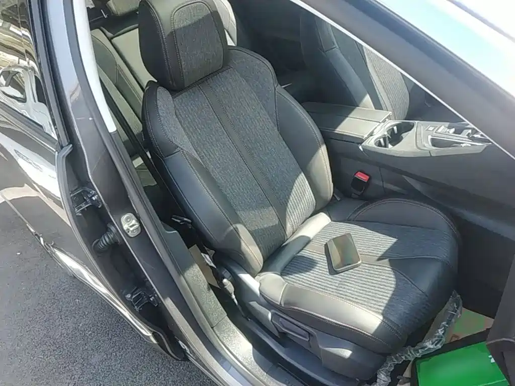 Peugeot 5008 2018 2017 380THP 5-Seat Elite Edition