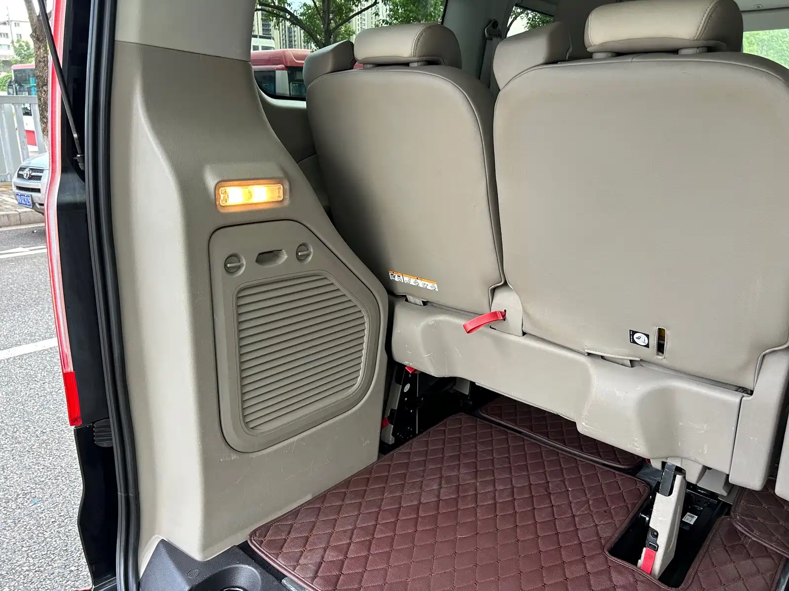 Photo 25 - Ford Tourneo