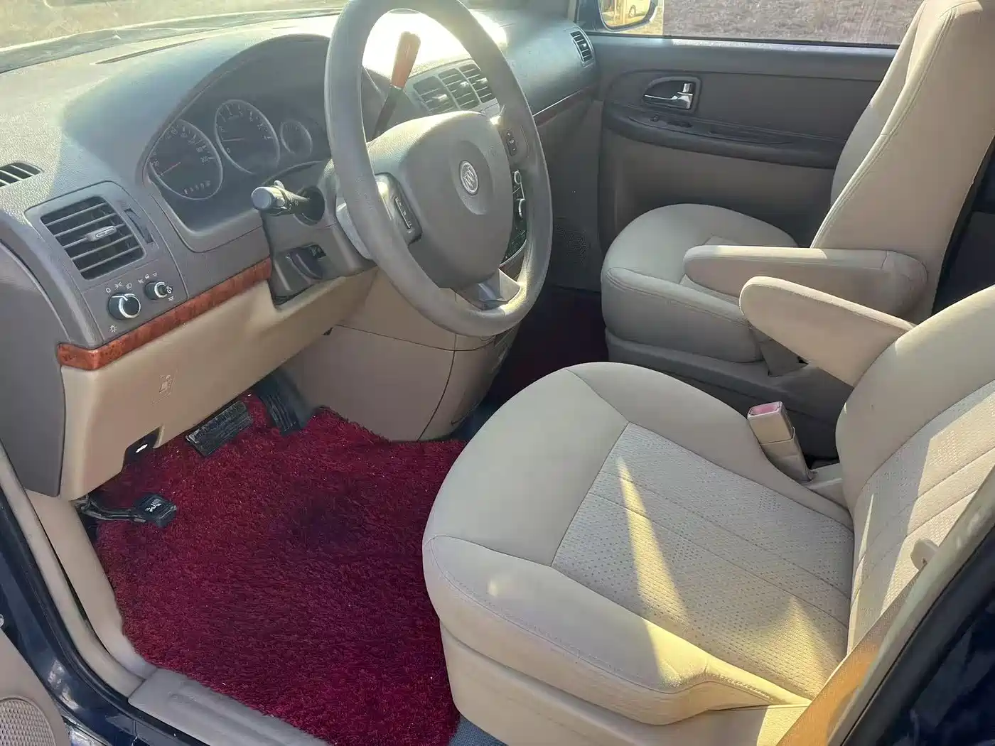 Buick GL8 2011 2.4L CT Comfort Edition фото 7