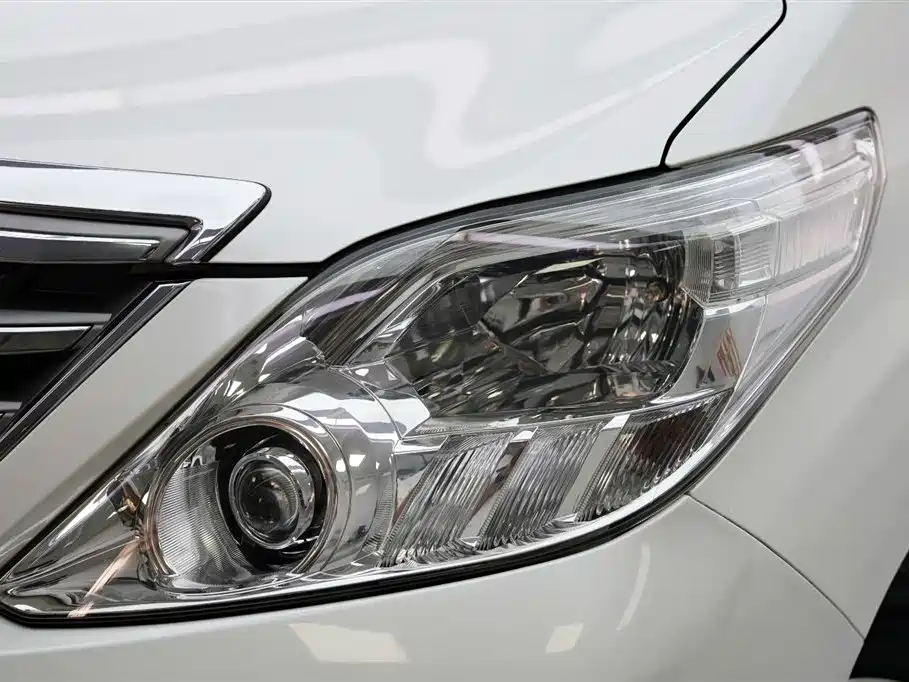 Toyota Alphard 2012 3.5L Luxury Edition фото 2