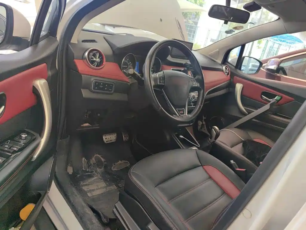 Haval H1 2015 2015 1.5L AMT Luxury