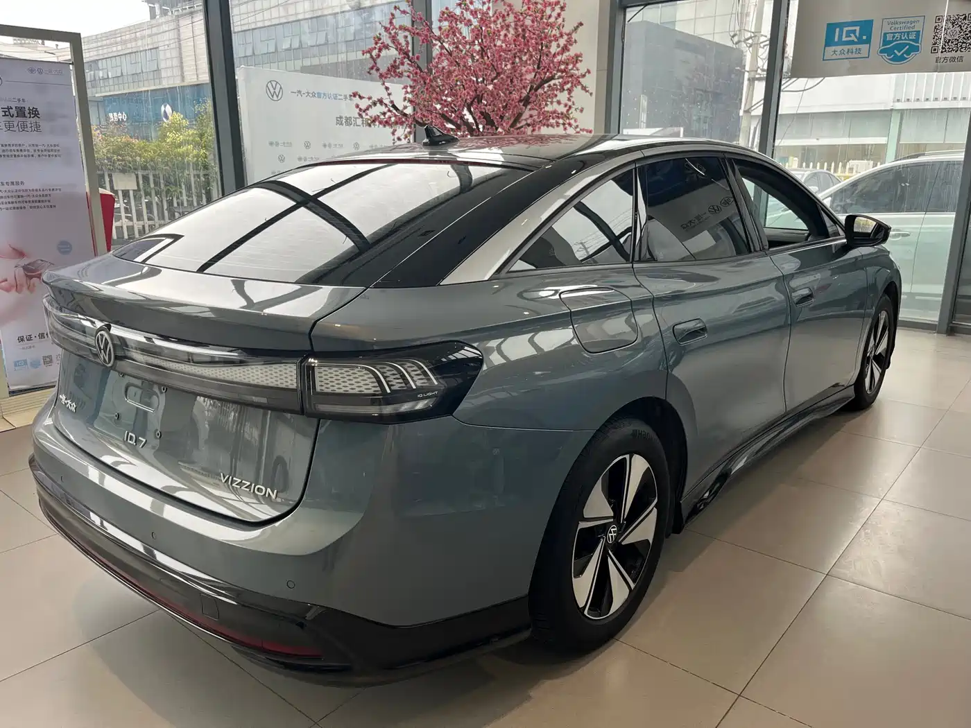 VOLKSWAGEN ID.7 VIZZION