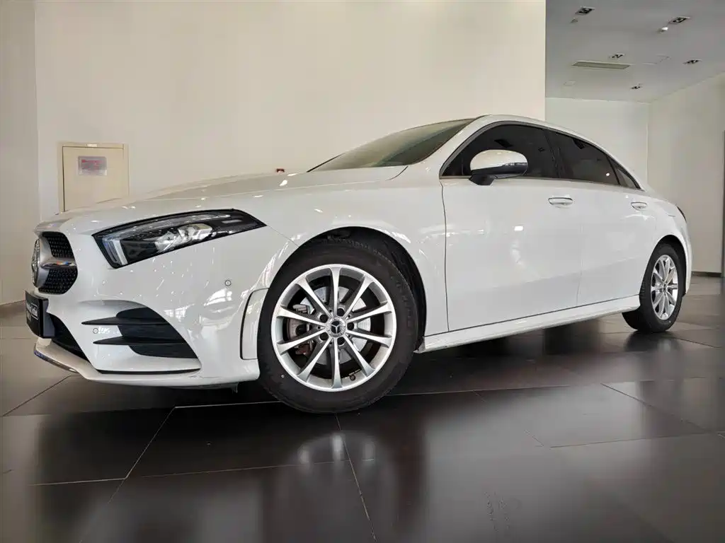  Mercedes-Benz Mercedes-Benz A-Class 2022 Facelift A 200 L Sport Sedan Fashion Style