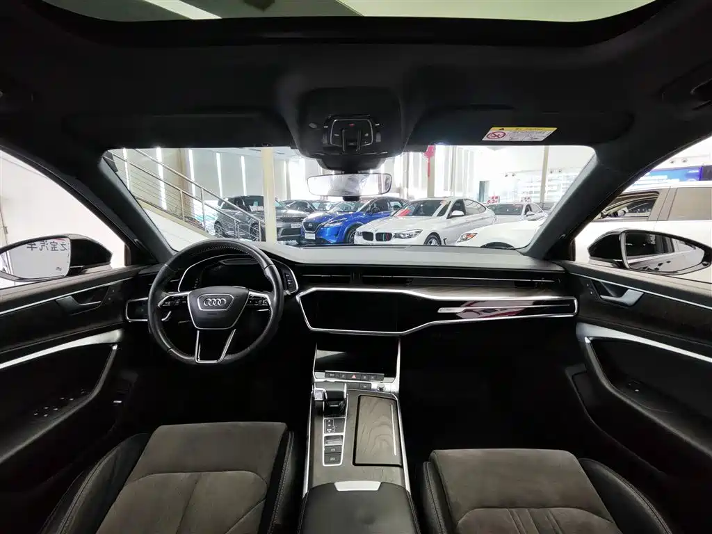 Audi A6L 2021 40 TFSI Luxury Sport фото 14
