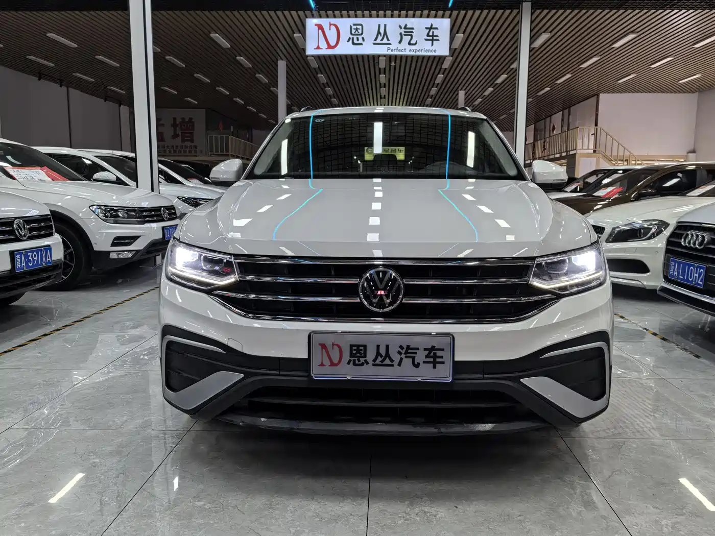 Volkswagen Tiguan L 2022 330TSI Automatic 2WD Comfort Edition фото 2