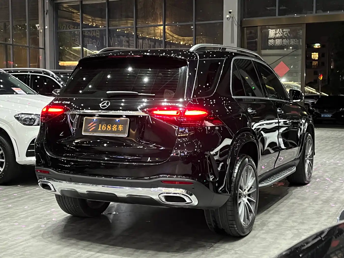 Mercedes-Benz GLE 2024 GLE 450 4MATIC Luxury фото 7