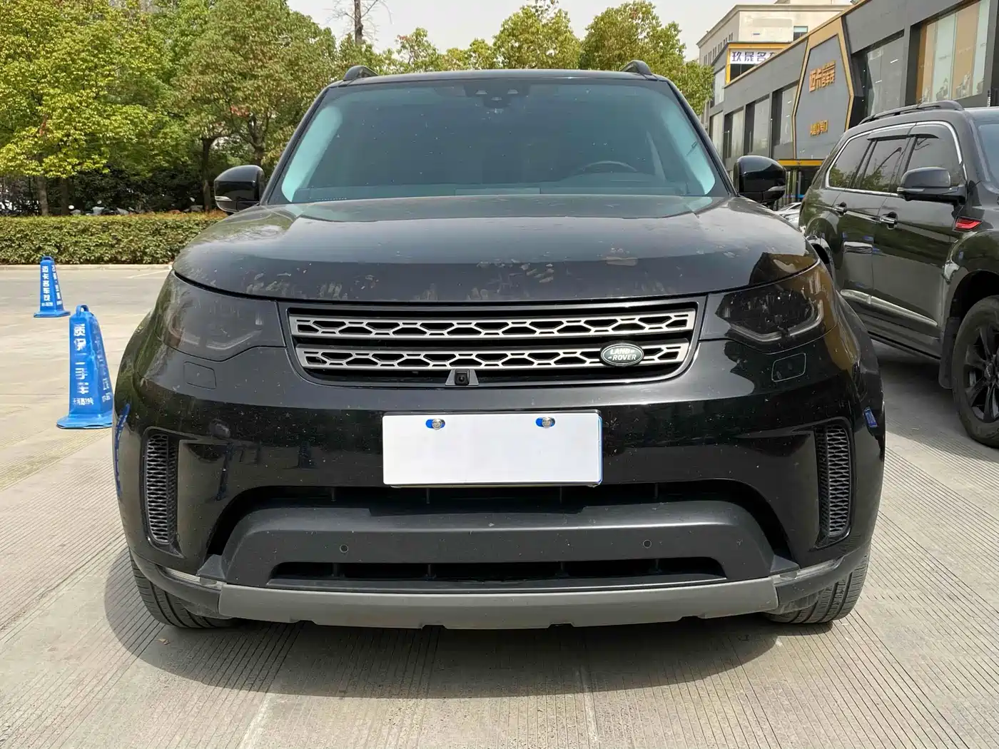 Land Rover Discovery 2017 3.0 SC V6 SE фото 2