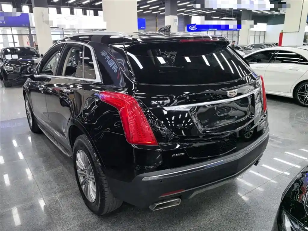 Cadillac XT5 2016 28T AWD Luxury Model фото 23