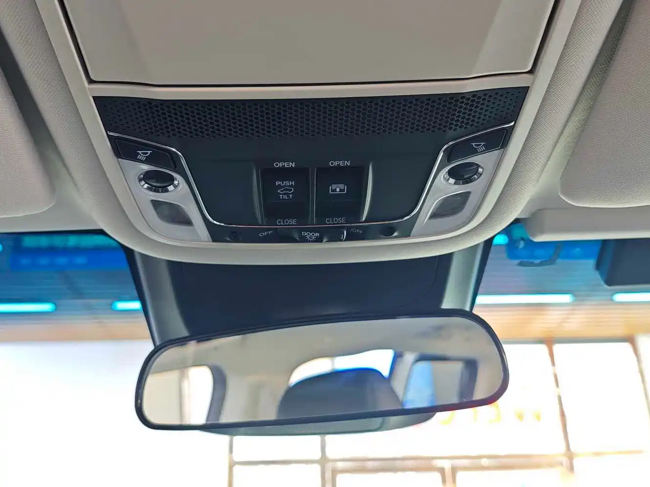 Honda Elysion 2024 2024 2.0L e:HEV Luxury Edition