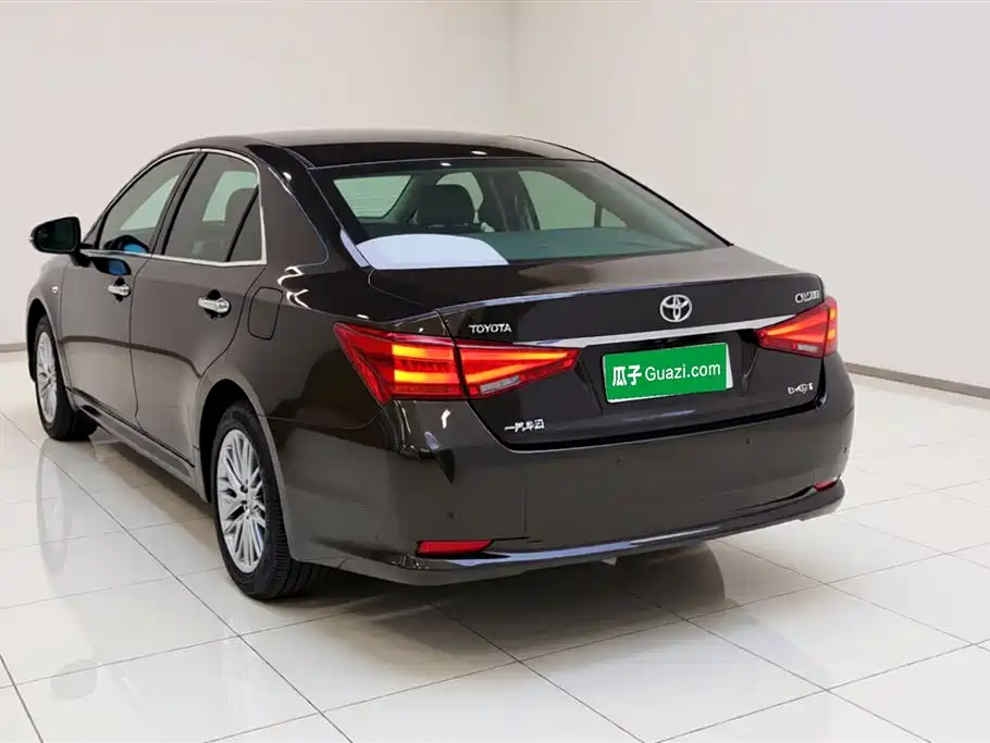 Toyota Crown 2017 2.0T Sport Edition фото 25