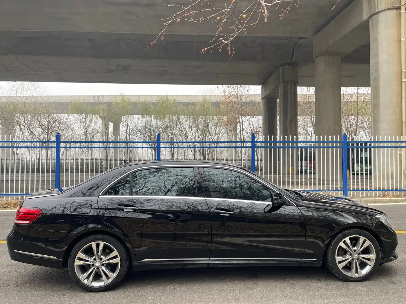 Mercedes-Benz E-Class 2015 E 200 L фото 8