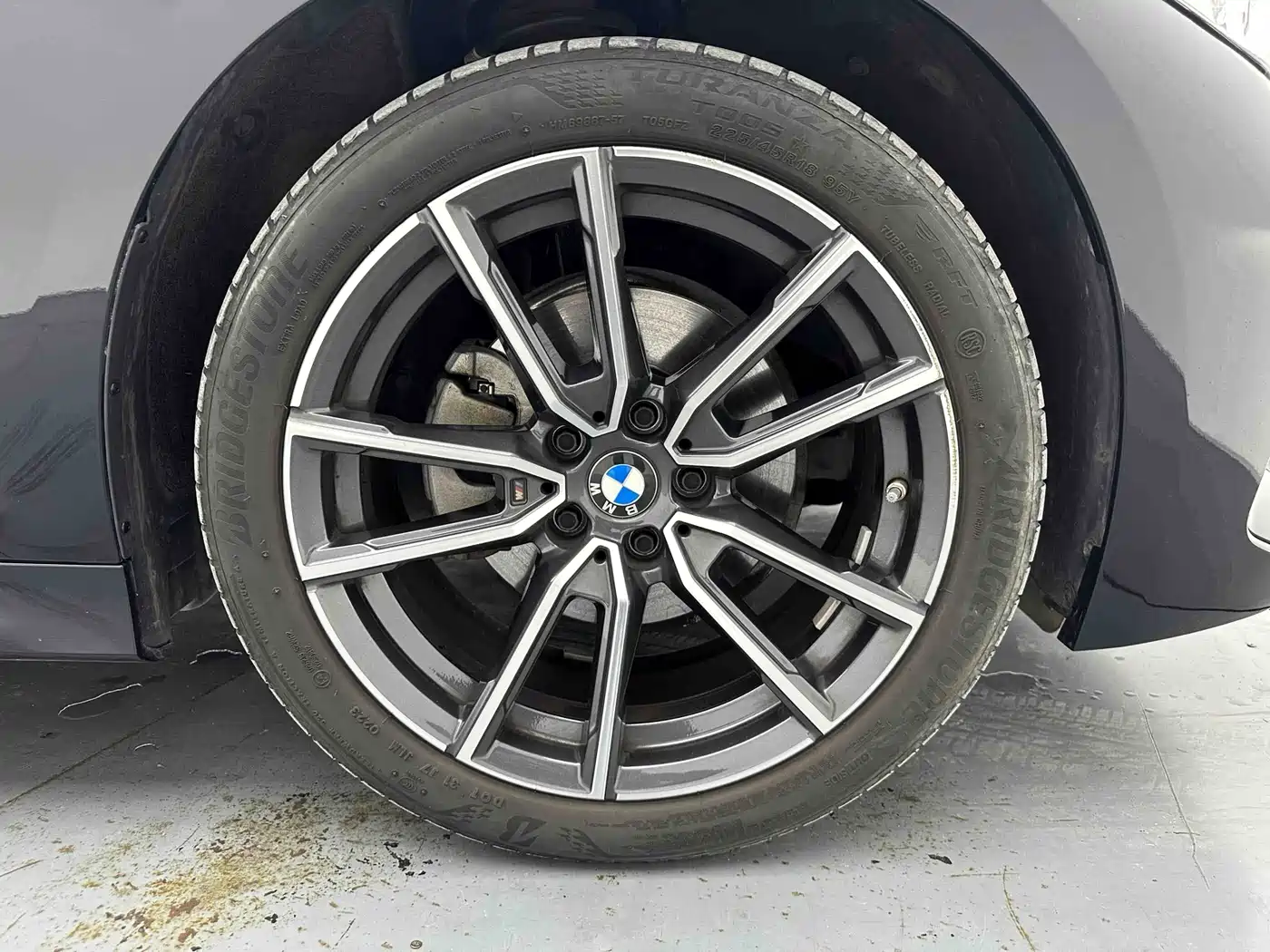 BMW 3 Series 2023 320Li M Sport Package фото 18