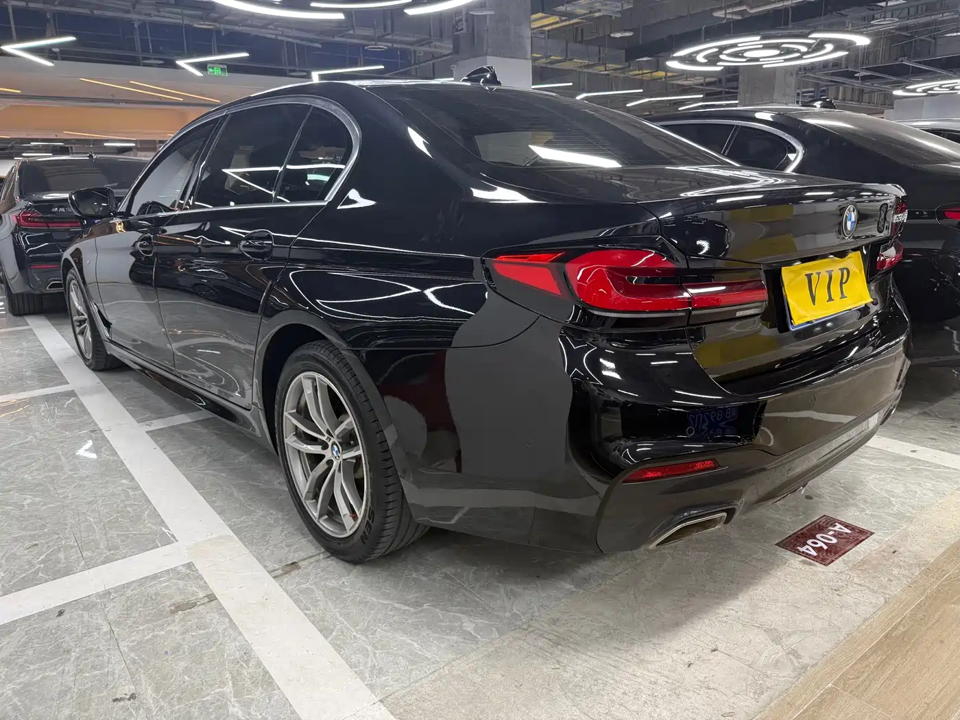 BMW 5 Series 2020 525Li M Sport Package фото 17