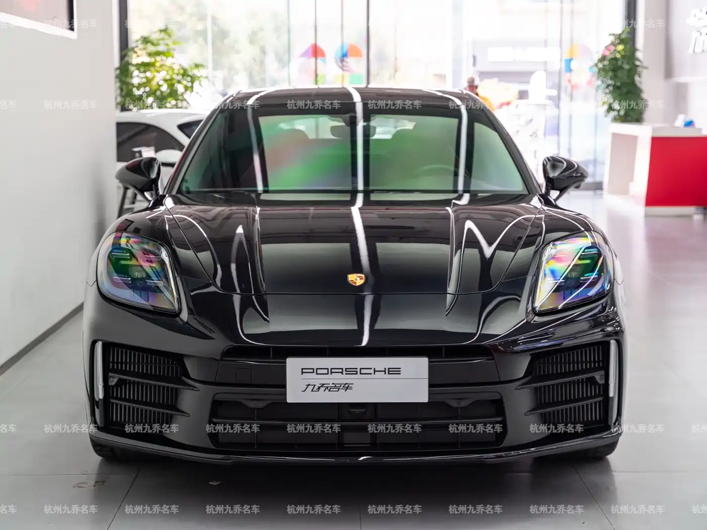 Porsche Panamera 2024 Panamera Executive Long Wheelbase 2.9T фото 2
