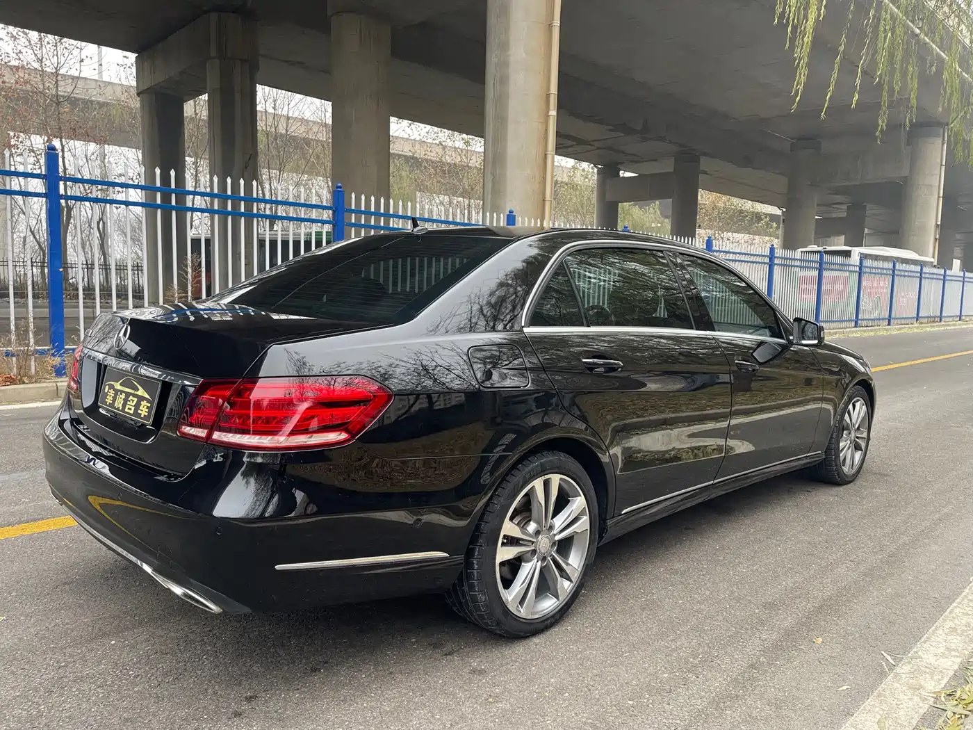 Mercedes-Benz E-Class 2015 E 200 L фото 7