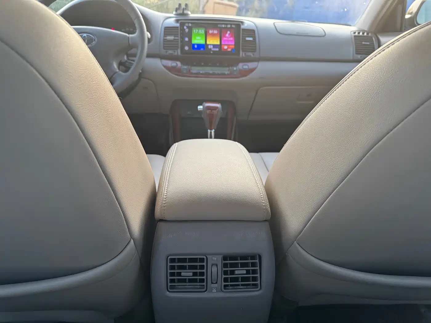 Toyota фото 12
