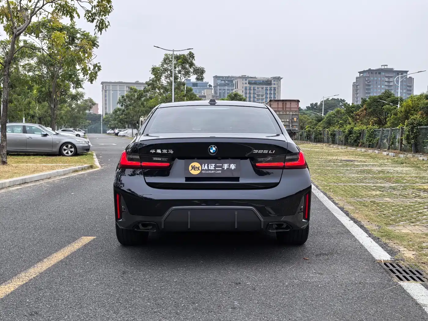 BMW 3 Series 2023 325Li M Sport Black Night Package фото 6