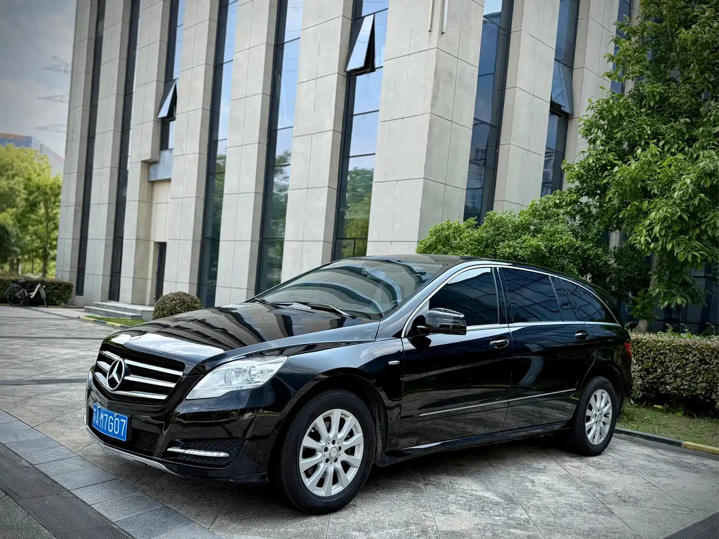 Mercedes-Benz R-Class 2017 R 320 4MATIC Business Collector's Edition