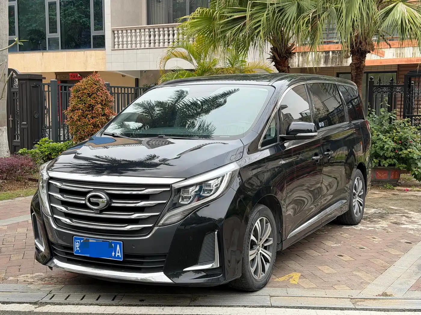 GAC TRUMPCHI M8