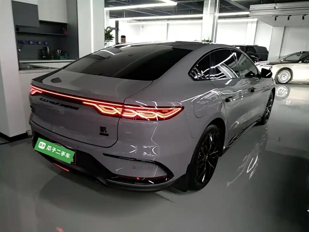 BYD Han 2025 DM-i 125KM Premium фото 7