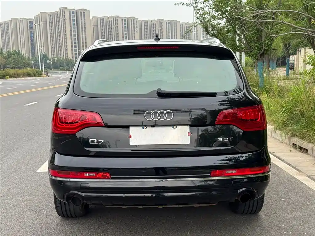 Audi Q7 2011 3.0 TFSI Technology (200kW) фото 17