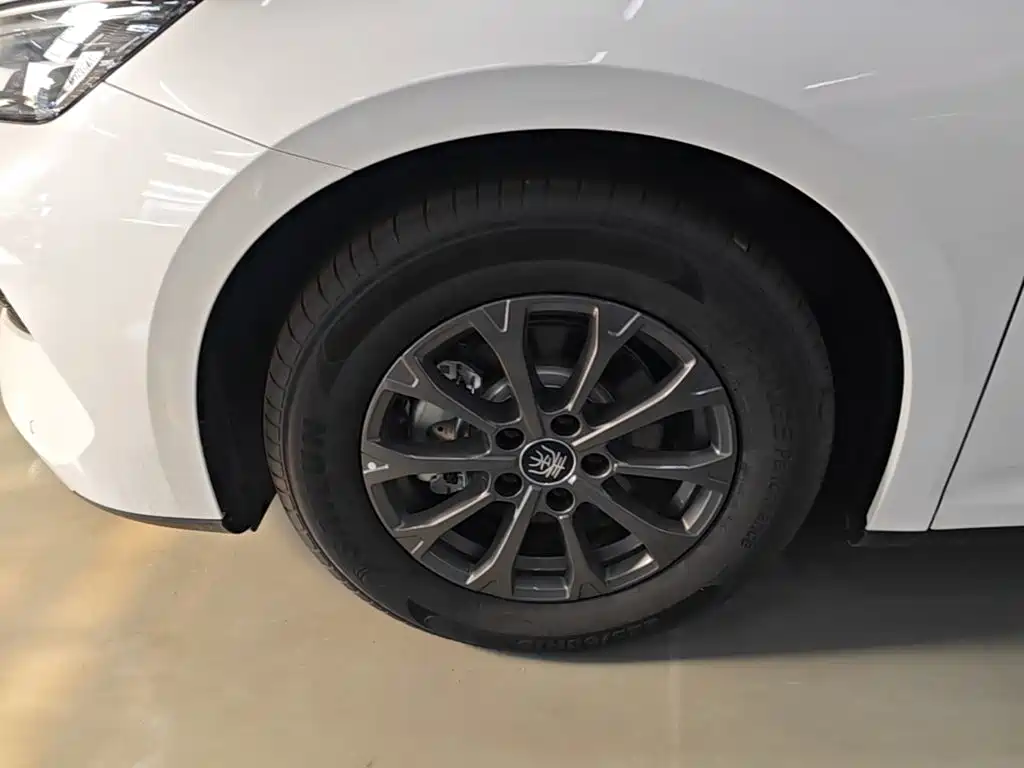 BYD Qin L 2026 2026 DM-i 128KM Progressive